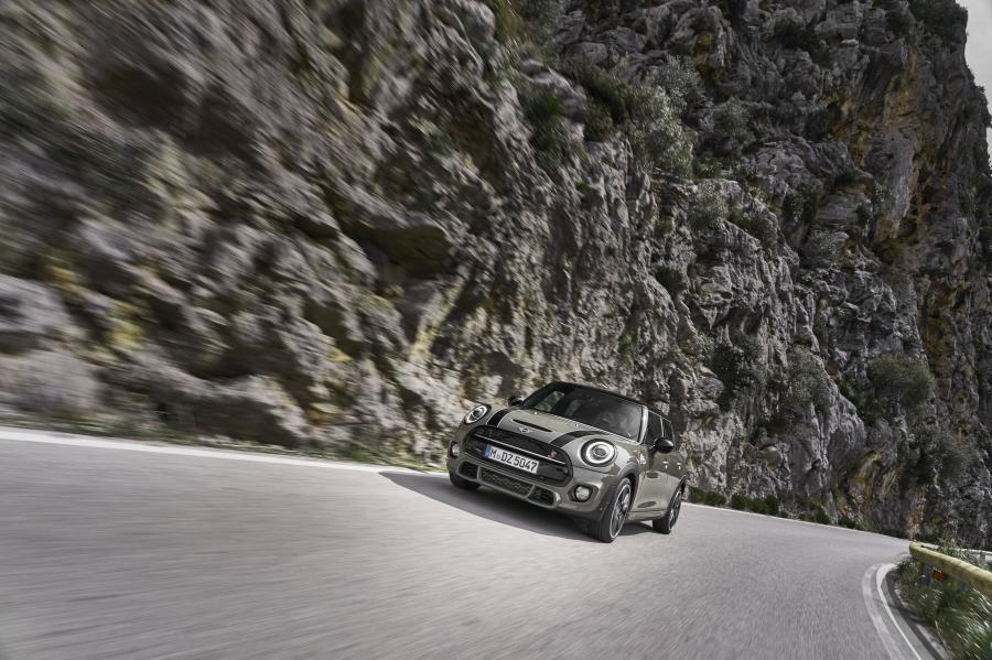  Mini Cooper S 5-Door (F56) 2018 года  (WW) (фото 50 из 86)